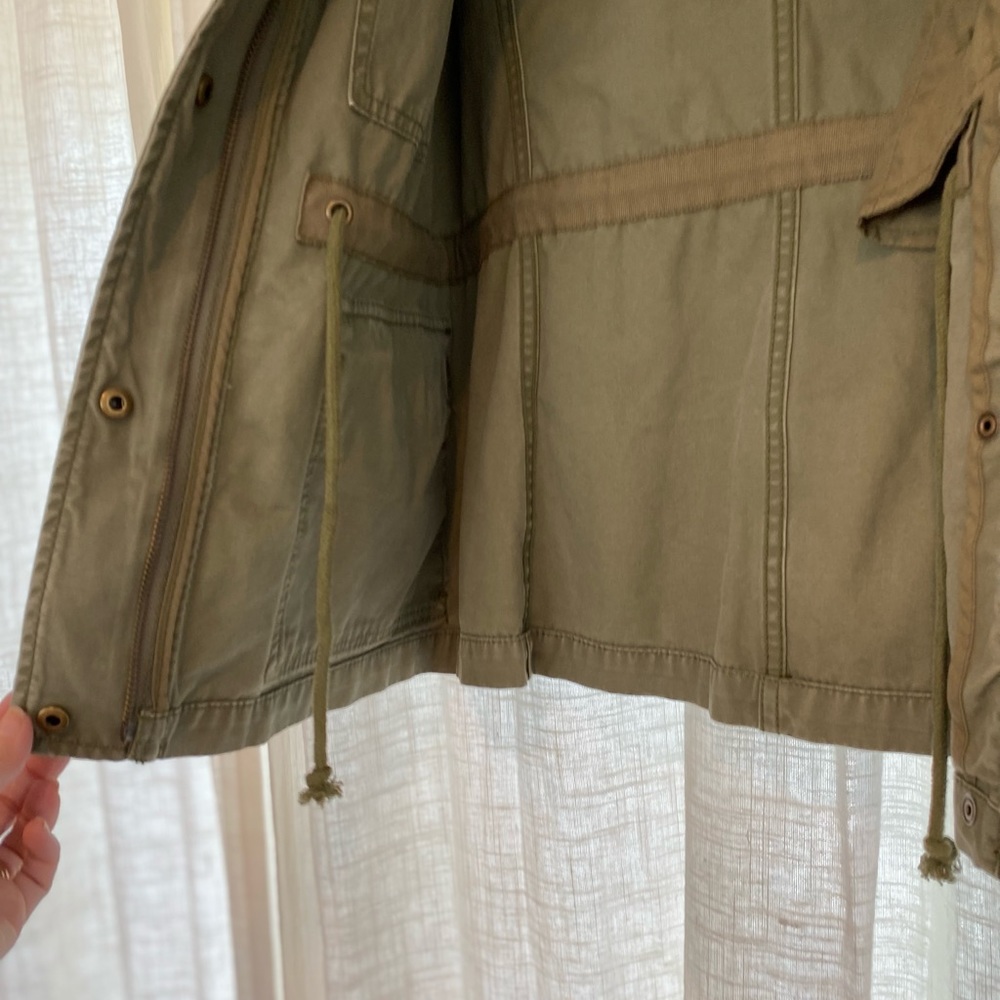 Flattering Military Style Jacket - Picture 5 of 10